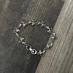 No brand silver green chicken charm bracelet